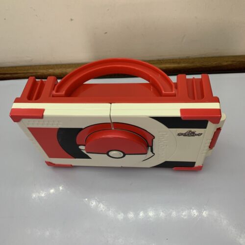 Genuine Pokemon Tretta With 93 Token Cards And Collector's Carry Case 2013 - Picture 3 of 18