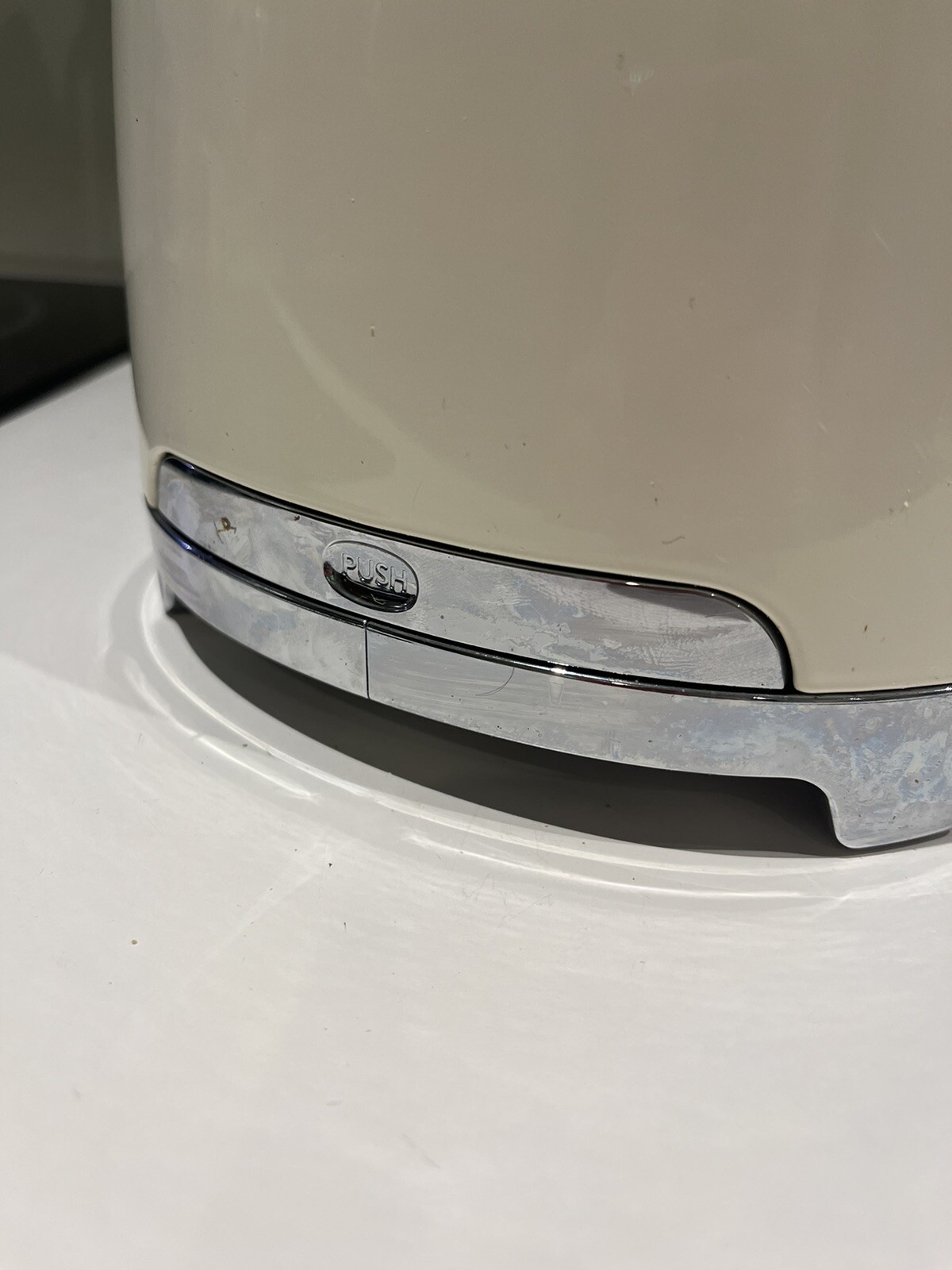 SMEG 4 slice long slot toaster TSF02CRUK & matching kettle KLF03CRUK