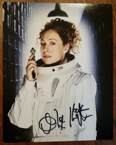 alex kingston doctor who river song autographed signed 8x10 no