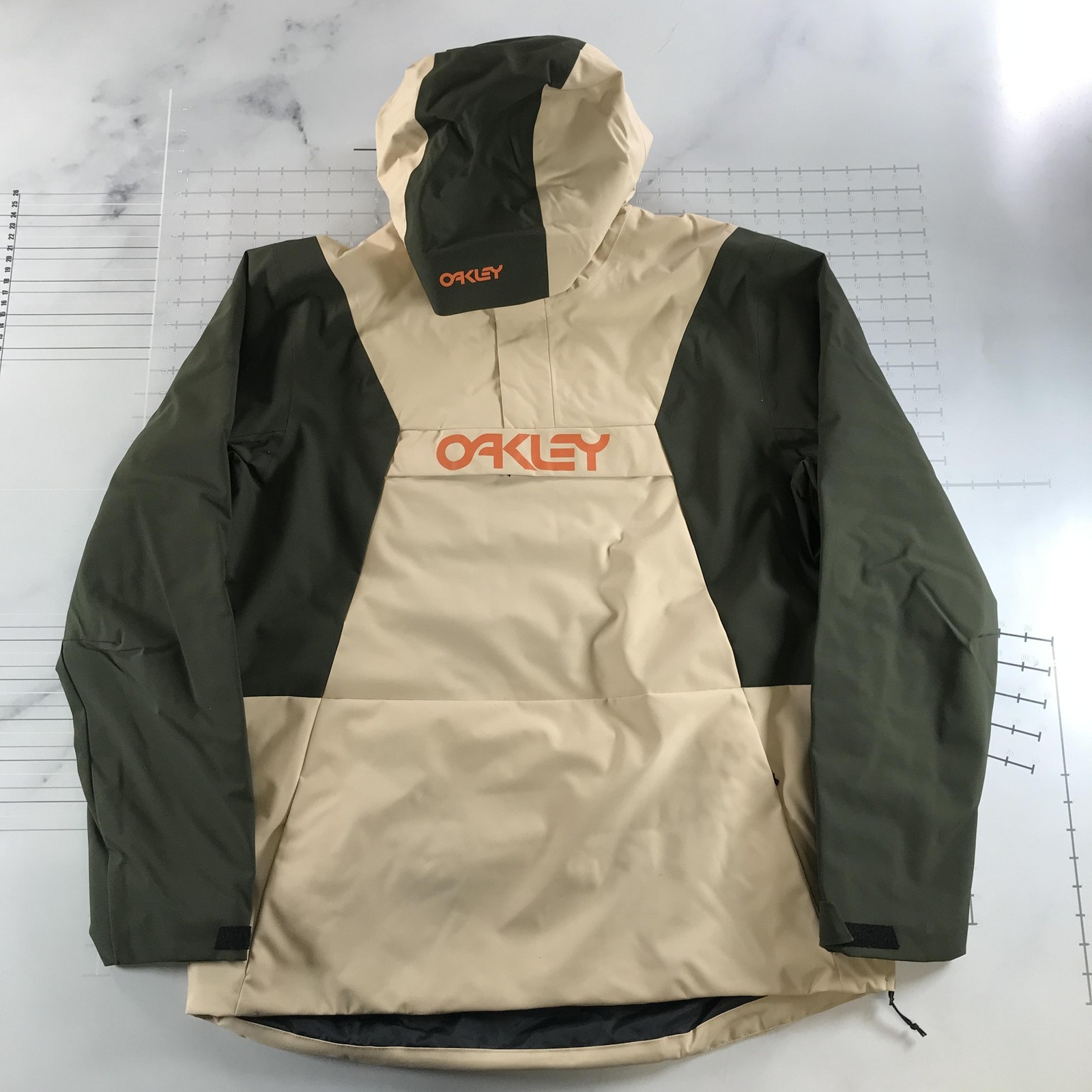 Oakley Jacket Mens Large Beige Green TNP TBT Ski Anorak FN D