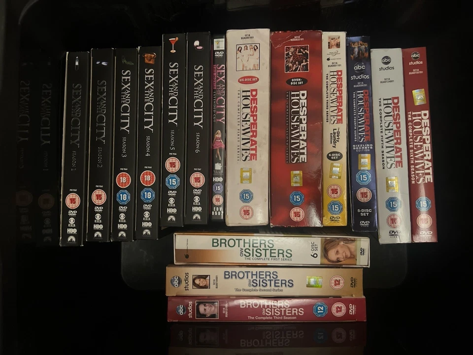 Sex In The City. Desperate Housewives. Brothers & Sisters. Box Set Bundle DVDs - Image 2 of 3