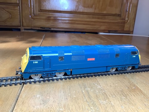 Trix Trains 1123 2 Rail BR blau Class 42 Kriegsschiff Diesellok D801 Vanguard | Zustand: Used