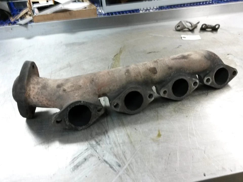 Colector de escape derecho para 83-94 Ford F-250 7.3 Power Stoke diésel Foto 3 de 4