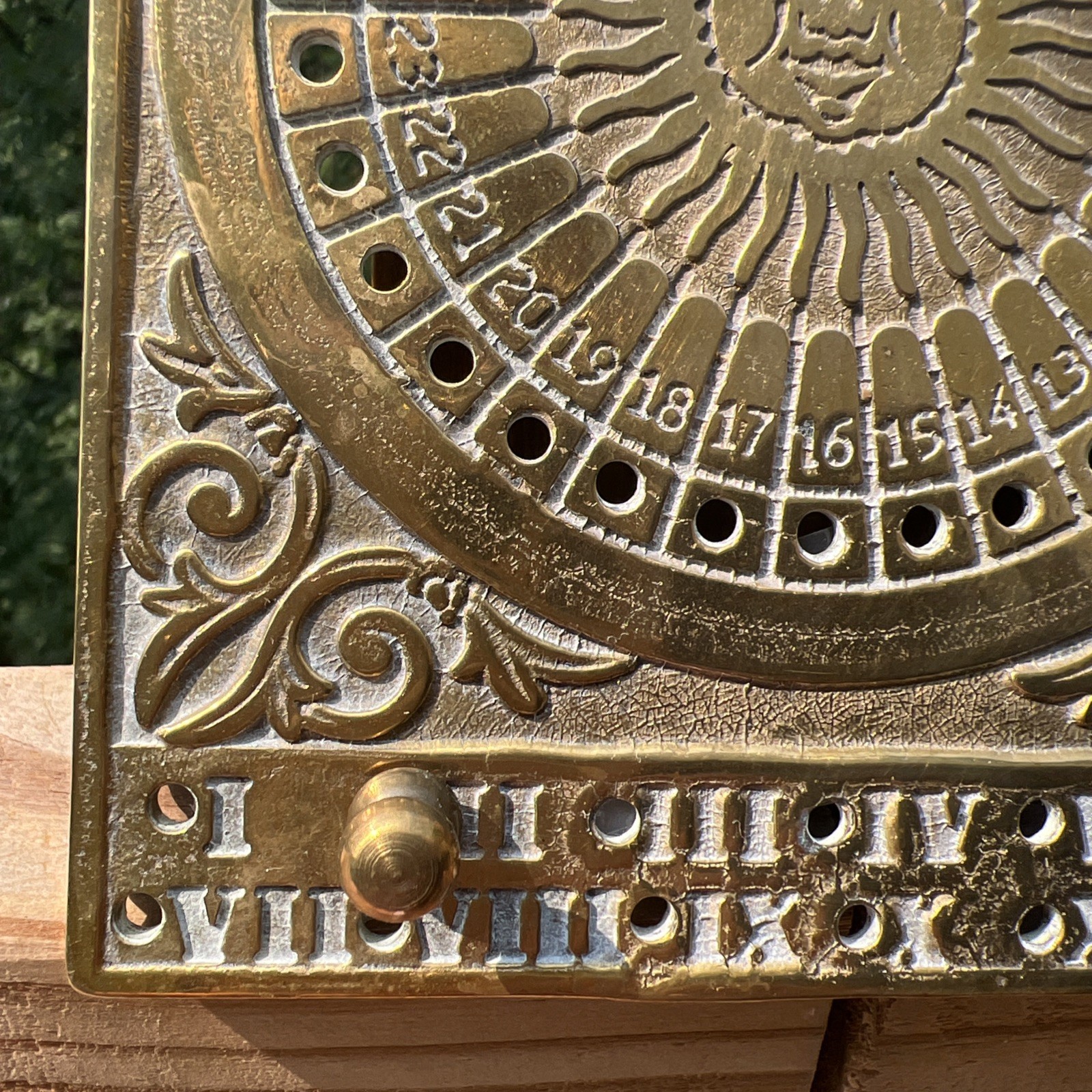 Vintage Brass Perpetual Calendar Sun Face Zodiac Rare Complete 2 Pins Desk