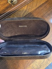 Tom Ford Sunglasses Eyeglasses Medium Velvet Hard Case w/ Cleaning Cloth