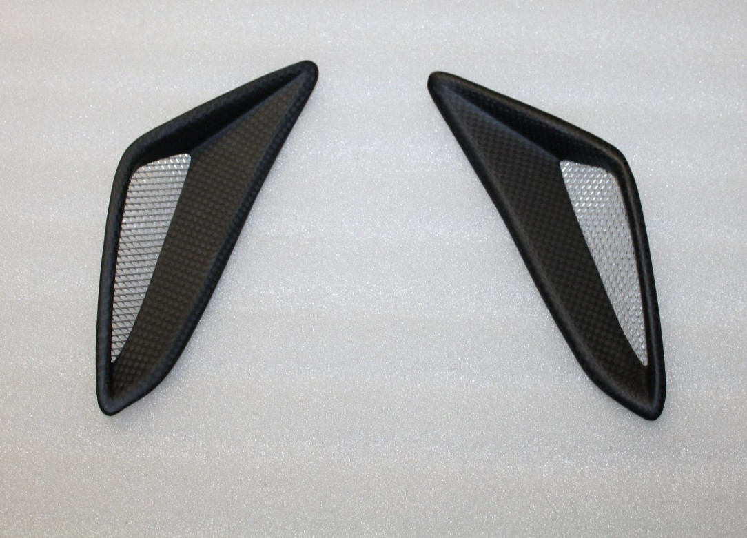 Entrées d'air pour coque arrière Ducati Streetfighter 1098 afin de remplacer le plastique