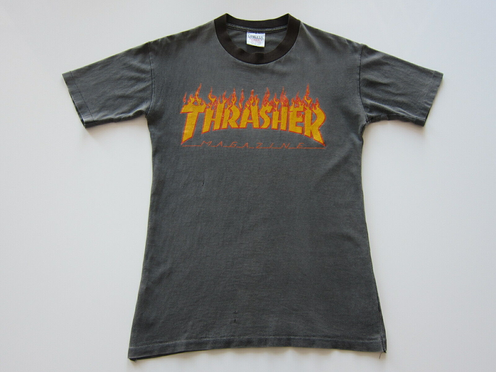 Vintage Thrasher t-shirt skate surf powell peralt… - image 2