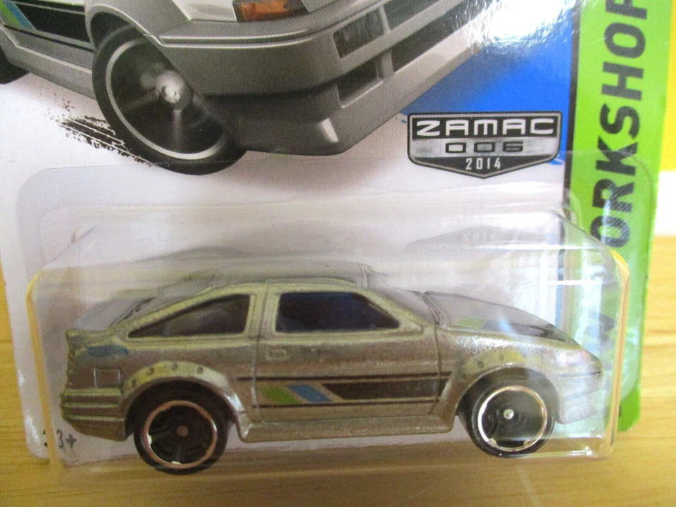Toyota AE-86 Corolla 2014 Zamac 6/18 Hot Wheels sin usar, en caja Foto 2 de 4