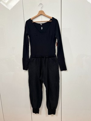 Free People Movement Make It Count Jumpsuit/Einteiler.  Schwarz.  Medium.