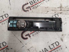 Universal Alpine CD Audio Radio Head Player CDE-130R