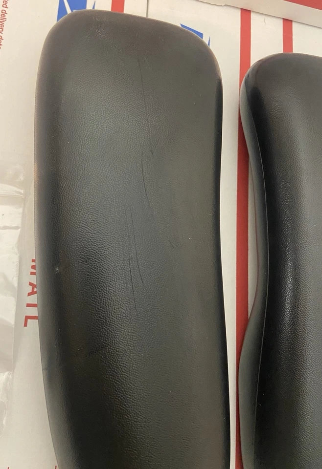2 Armpad Armrest Caps for HermanMiller Classic Aeron Chair - New but 1 has marks - Image 2 of 4