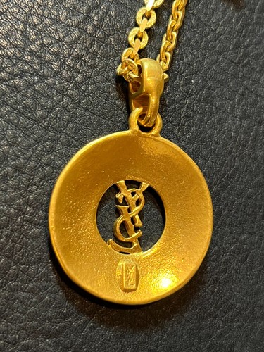 YVES SAINT LAURENT Collar Colgante AUTÉNTICO YSL Logo De Colección Raro Largo Dorado Envío gratuito 572 - Imagen 16 de 20