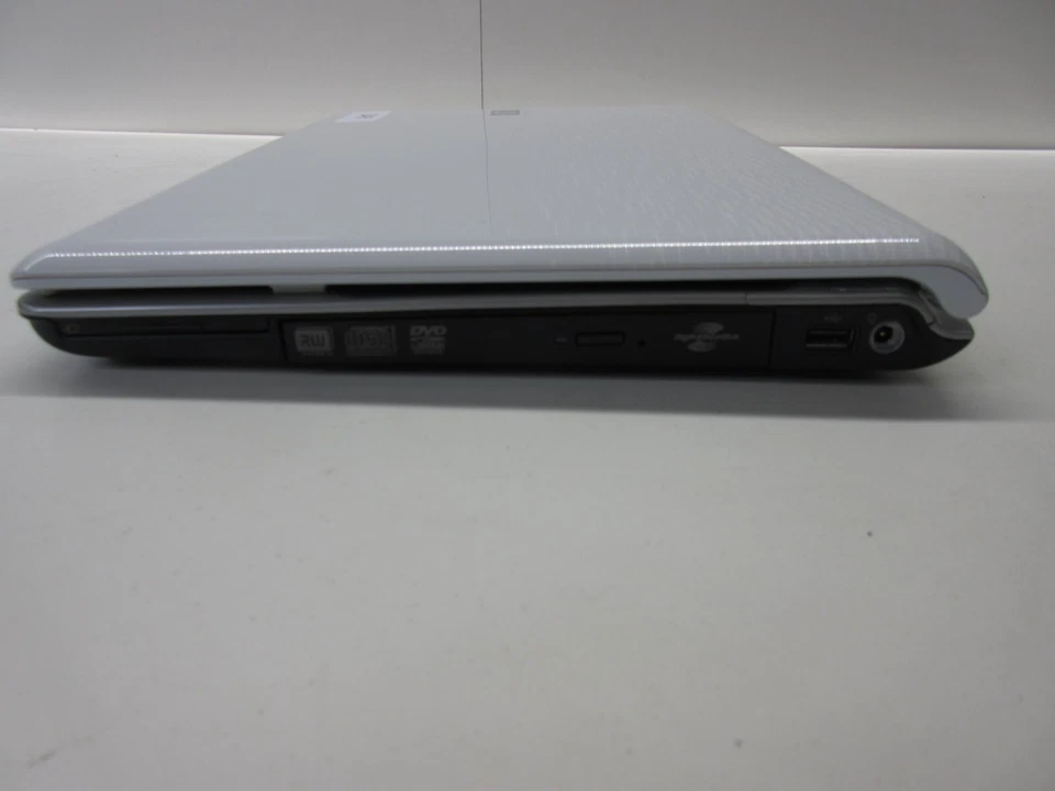 HP Pavilion dv6448se Laptop AMD Turion 64 x2 2GB Ram No HDD or Battery - Image 3 of 4