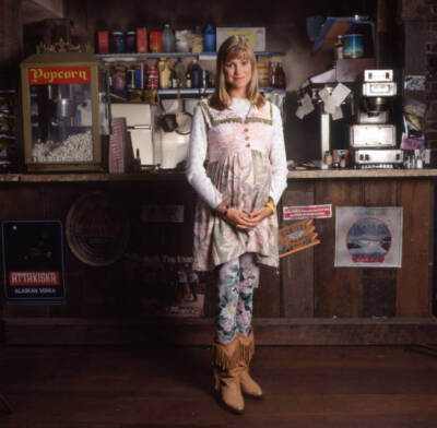 Cynthia Geary in Northern Exposure 1995 Old Tv Series Photo 7