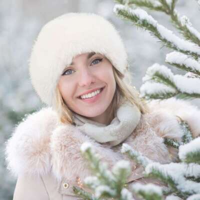 Women Furry Hat Faux Fur Russian Cossack Hat Fluffy Warm  display picture 2