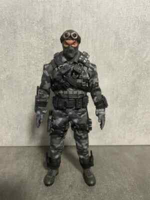 Mezco One:12 Collective G.I. Joe Firefly Action Figure | eBay