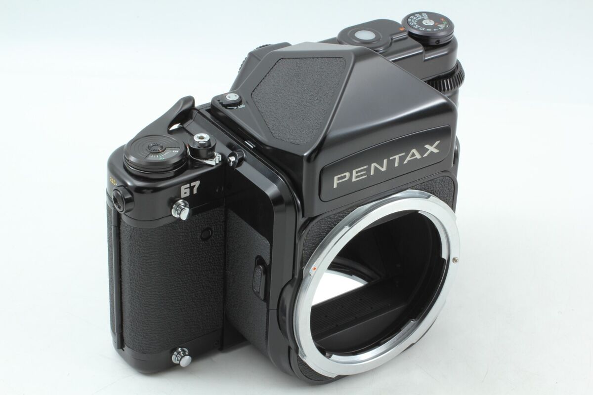 MINT+】 Pentax 67 TTL Mirror Up Camera Body w/ Grip From MINT+】 Pentax 67 TTL Mirror Up Camera Body w/ Grip From
