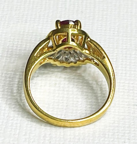 Natural Red Ruby & Diamond 18K (750)Yellow Gold Ring Sz 6.75 / 5.7 Grams/ SDC - Picture 7 of 12
