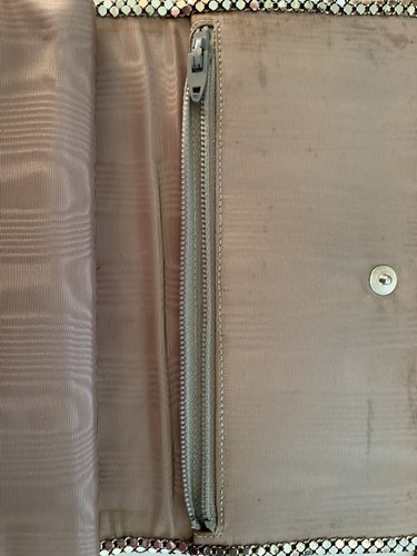 Silver Mesh Ladies Wallet Like Whiting And Davis Vintage Coin In Middle - Picture 6 of 7