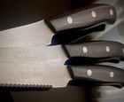 SET OF 3 ONEIDA (R) CLASSIC COLLECTION FULL SERRATED STEAK 🥩 KNIVES  — photo 2