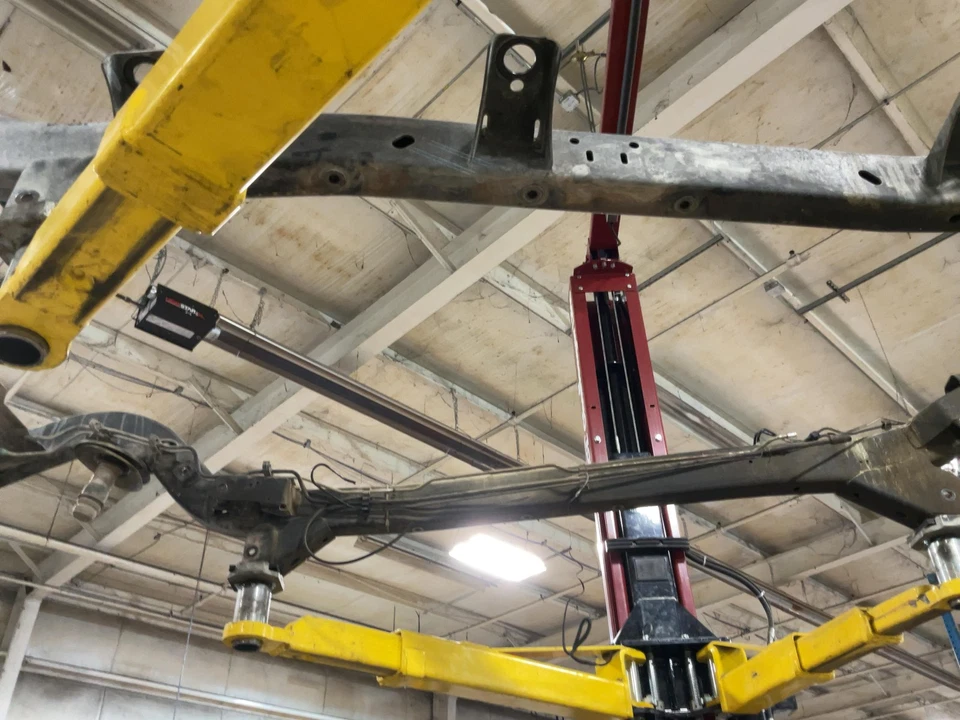 Оригинальная рама 6 цилиндров для Jeep TJ Wrangler 4,0 л *прямая и чистая* 2003-2006 055589 - Изображение 3 из 4