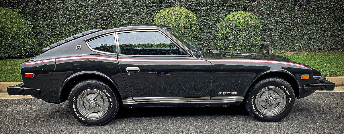 Z-Car Collection Includes Black Pearl, JDM Fairladies