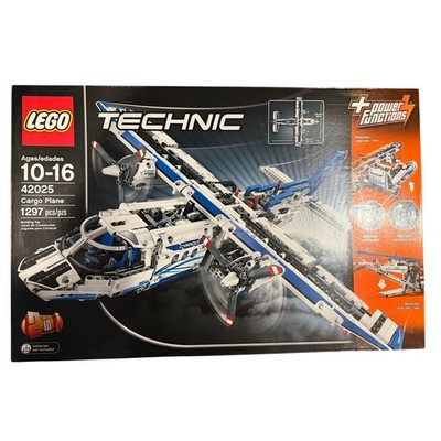 LEGO TECHNIC: Cargo Plane 42025 Sealed