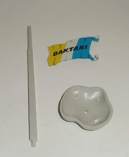 MARX DAKTARI FLAG - POLE & BASE
