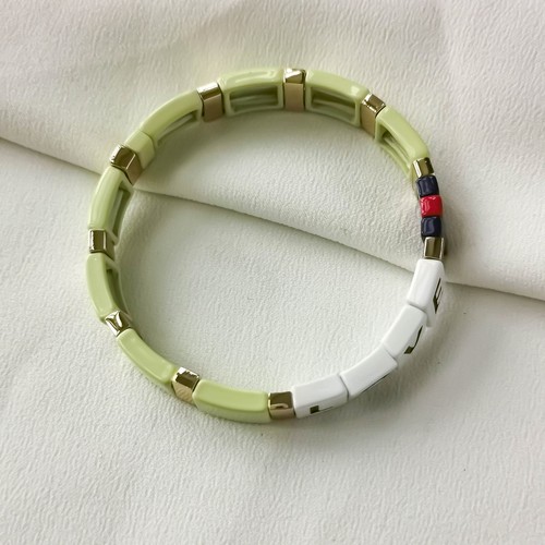 Roxanne Assoulin Just Say Love Light Green Gold Enamel Stretch Bracelet | NEW - 第 2/3 張圖片