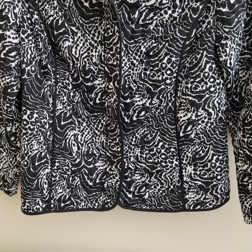 RQT Full Zip Lightweight Printed Quilted Jacket, size Small, Black White - Picture 7 of 14