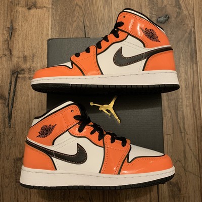 aj 1 mid orange grade school