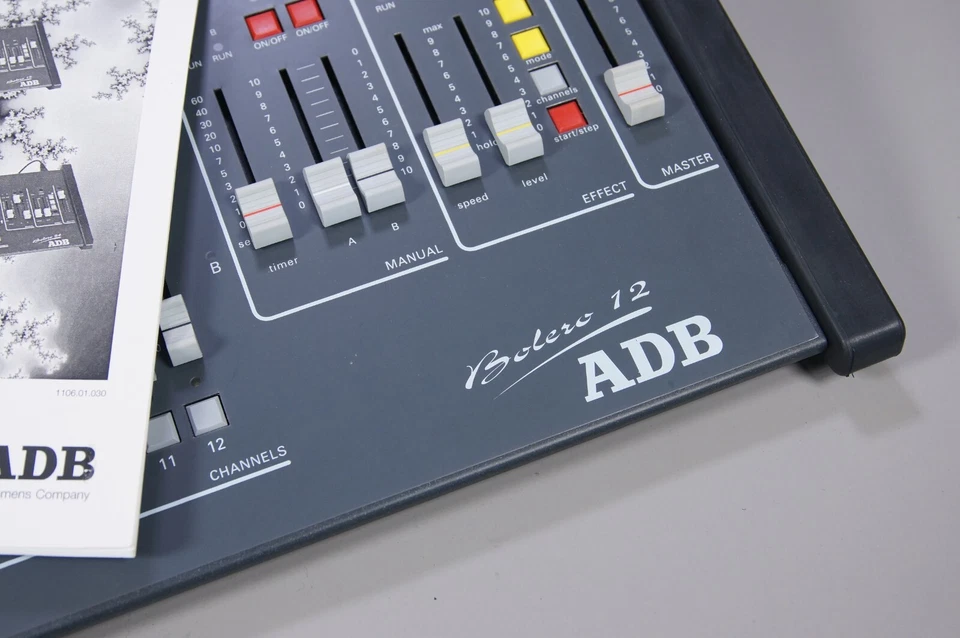 ADB Bolero 12 Lichtmischpult DMX Controller Lichtsteuerung Lichtpult sehr gut - Bild 3 von 4