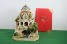 David Winter - Island of Devotion - Mint in original box with a COA .