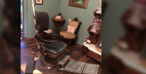 vintage dentist Chair - Steampunk Style