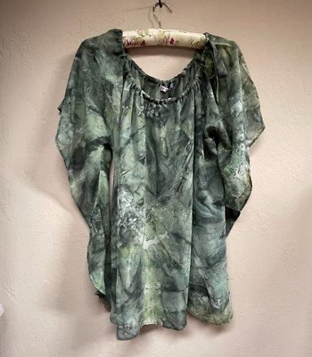 New Creations by Claudia Aruba Hand Made Blouse Cordon Tunic Poncho Top Green