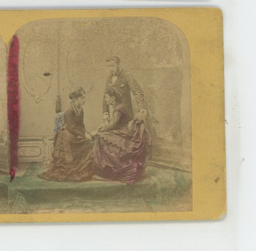 Two Women Sitting in Conversation Genre Stereoview - 第 1/2 張圖片