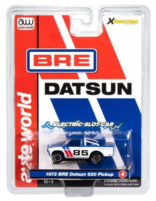 Auto World Xtraction 1972 BRE Datsun 620 Pickup (White & Blue) HO Scale Slot Car