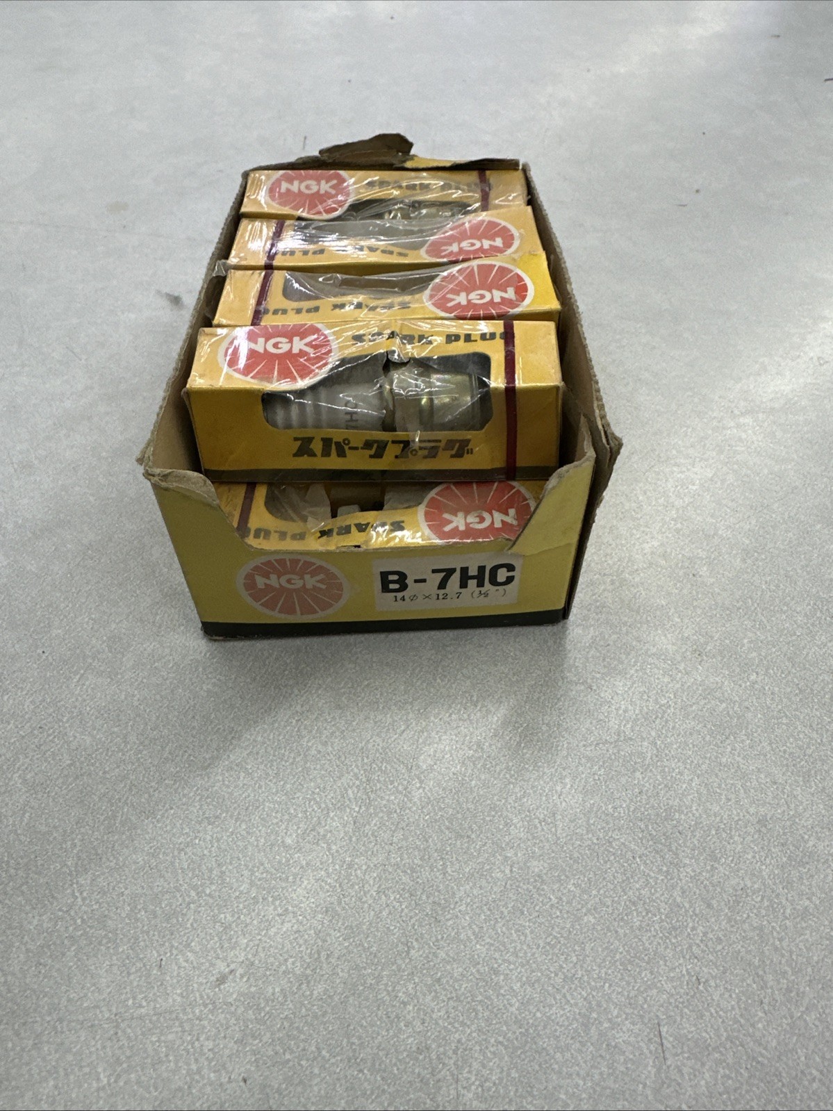 NOS NGK SPARK PLUGS B-7HC 9 PACK