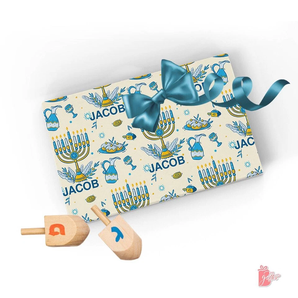 Rollo de papel de regalo personalizado con nombre Spirit of Hanukkah envoltura de regalo judía Foto 2 de 4