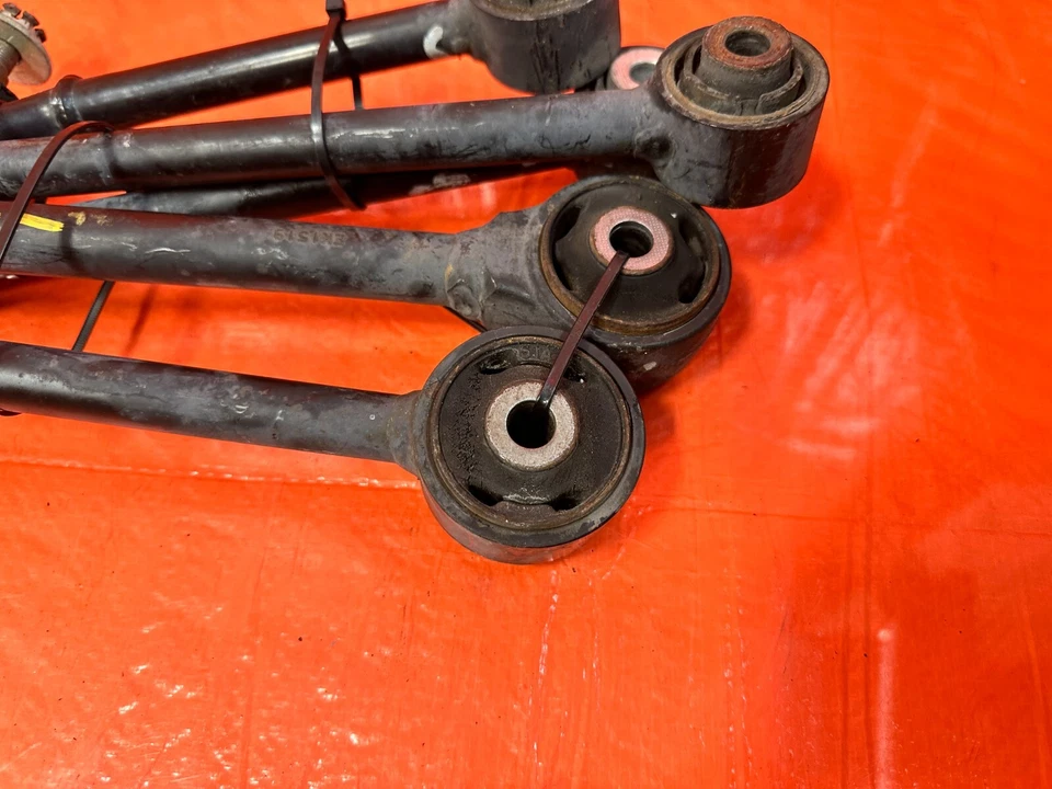 04-08 ACURA TSX - CONDUCTOR TRASERO IZQUIERDO - BRAZO DE CONTROL INFERIOR JUEGO DE 5 - TODOS LOS BRAZOS #291 Foto 2 de 4