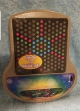 Glow Art Light Up Your Imagination Grin Studios Handheld Lite Brite game 4JA13