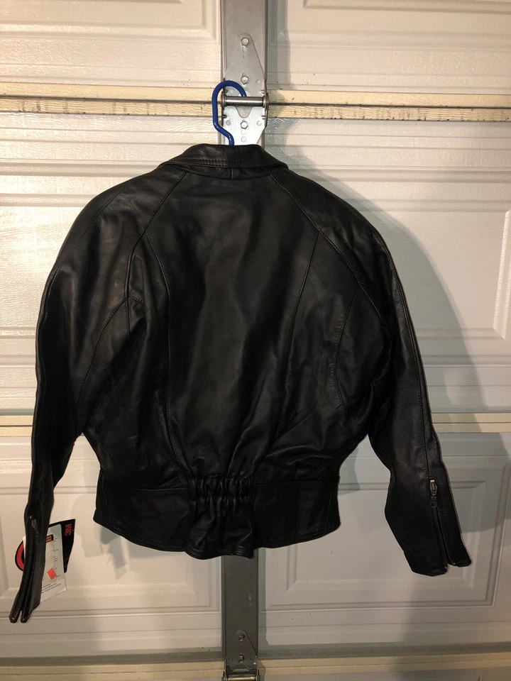 Chaqueta de cuero CROMADA VINTAGE moto negra turismo mujer talla 10 ¡¡¡NUEVA CON ETIQUETAS!!!! Foto 2 de 4