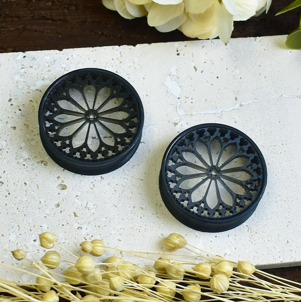 Ear Tunnels 20-100mm with Gothic Cathedral Window, Rosette | 3D