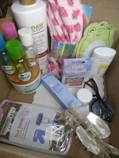 Body Wash, Scrub, Shavers And Others, Bunble Box Assortment