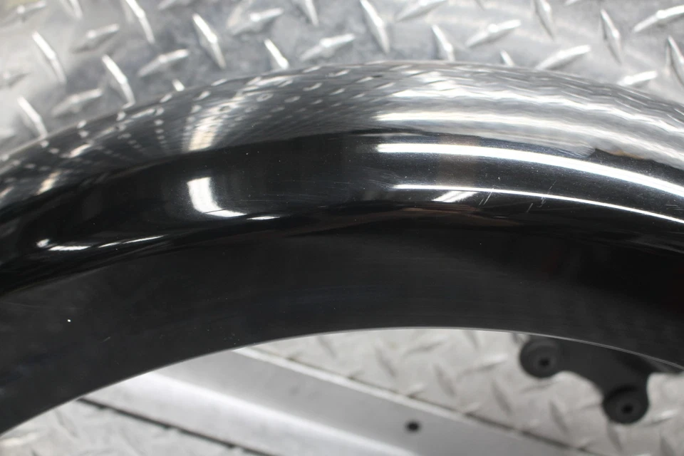 2010 HONDA SABRE 1300 VT1300CS BLACK FRONT WHEEL FENDER W/ BRACKET - Image 3 of 4