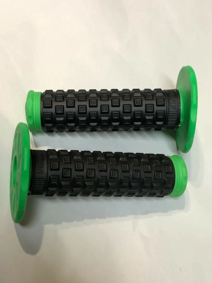  7/8 inch PILLOW TOP HANDLE BAR MX GRIP SET ROKON ZONGSHEN Green - Image 2 of 4