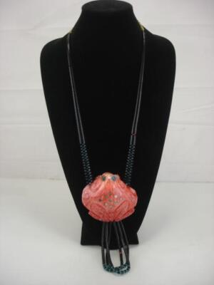 KEWA Santo Domingo Pedro Jimenez III Carved Gemstone Necklace Spiny Shell Frog