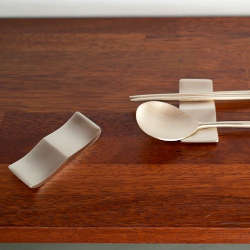 Notdam-Korean-Handmade-Brassware-Bangjja-Yugi-Wave-Spoon-Rest-2P-Yoons-Kitchen