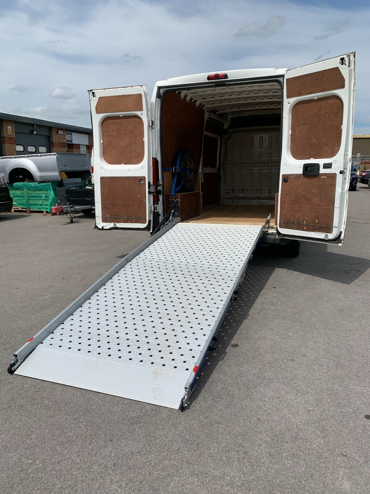 WM System Swivel Loading Ramp,3.20m x 120cm 600kg Pivot Ramp. Price £ ...
