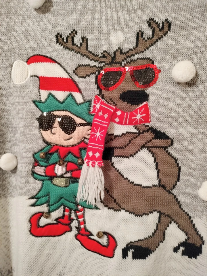 Suéter Navidad Reno Elfo XL Gris y Blanco Bolas de Nieve Feo Oficina Fiesta Santa Foto 3 de 4